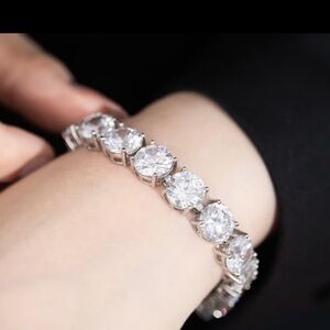 Fashion Jewelry Silver Bracelet with Clear Gems